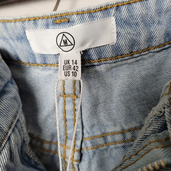 Missguided Extreme Rip Hem High Waist Shorts 10 - Picture 8 of 11